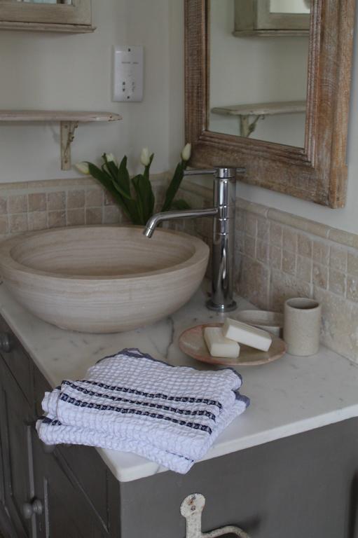 Roundhill Farmhouse Bed & Breakfast Bath Rom bilde